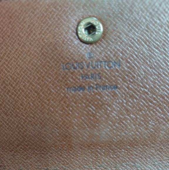 Louis Vuitton Wallet - Picture 3 of 10